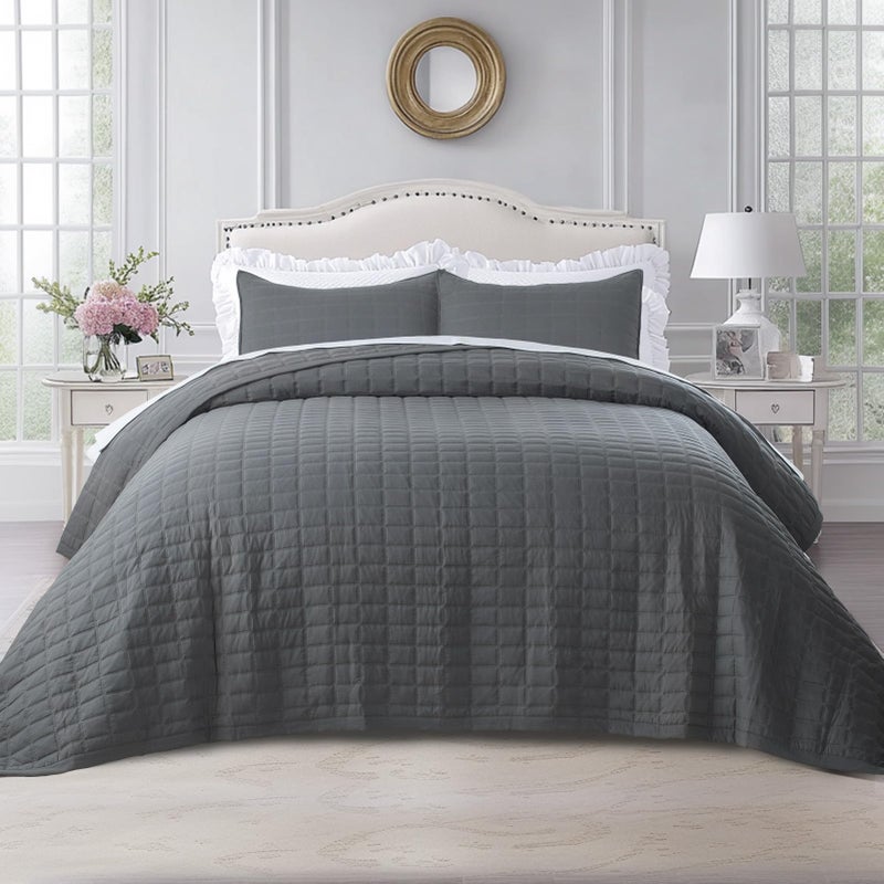 KASENTEX Oversized Queen Quilt Set 102"x106" â€“ Soft Washed 3-Layer Lightweight Bedspread, Minimalist Nordic Design, All-Season Spring & Summer Quilt Set (1 Quilt + 2 Pillow Shams), Dark Grey - Image 1